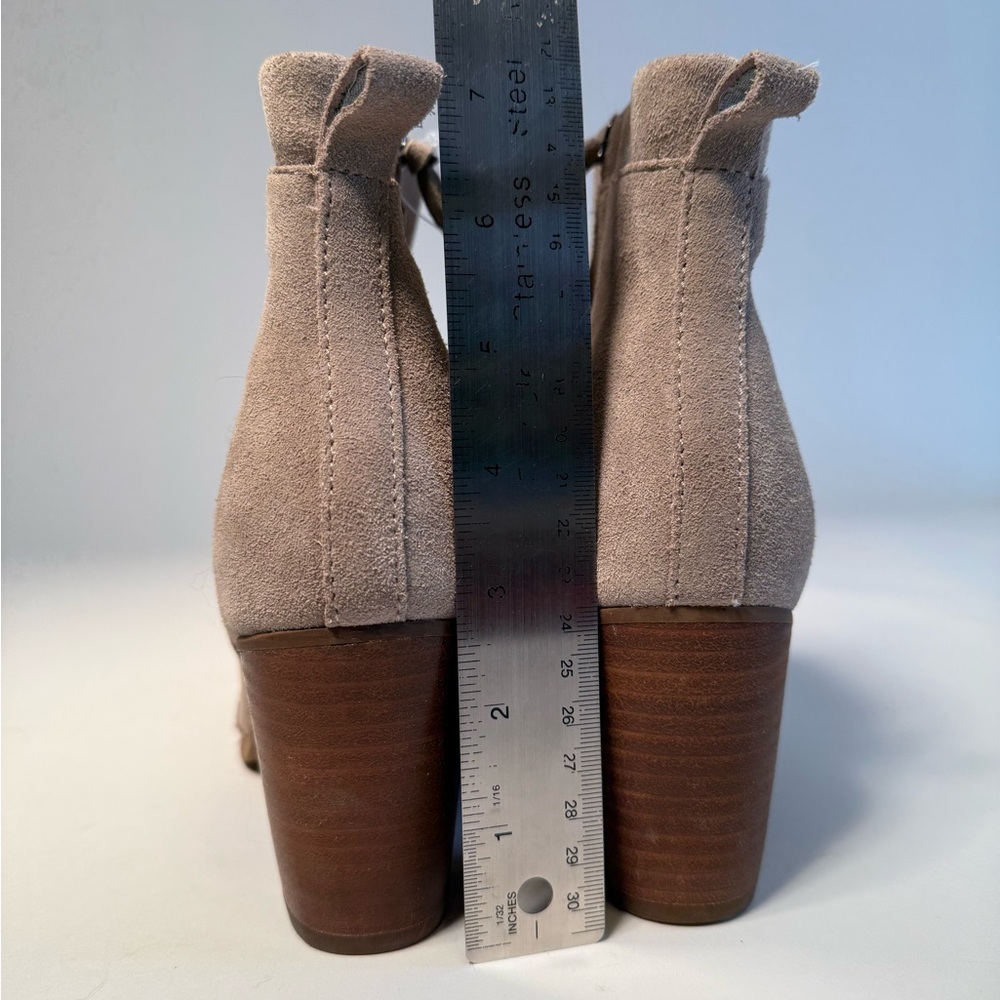 TOMS Lunata Suede Ankle Booties Desert Taupe Tan Block Heel Size 7 Western Boho - Picture 8 of 11
